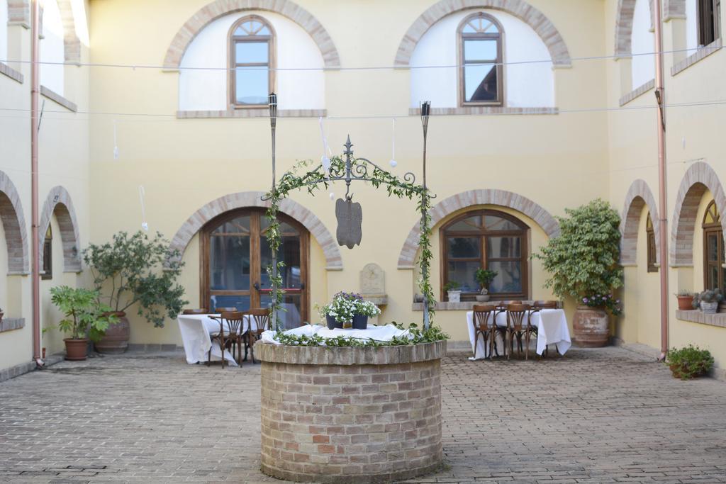 Hotel Funtana Noa Villanovaforru Exterior photo